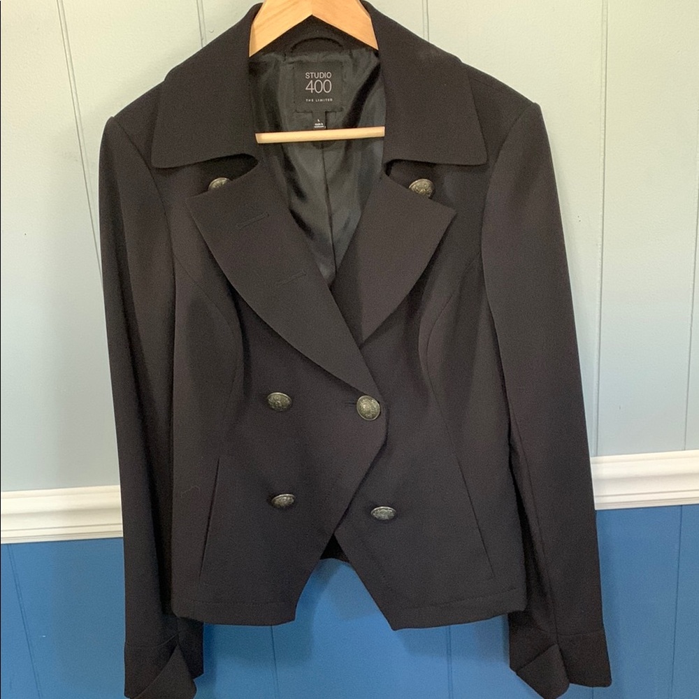 Cropped double breasted blazer from THE LIMITED. Excellent quality. Mid to heavy